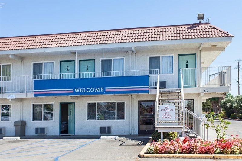 Motel 6-Stockton, Ca - Charter Way West Exterior photo