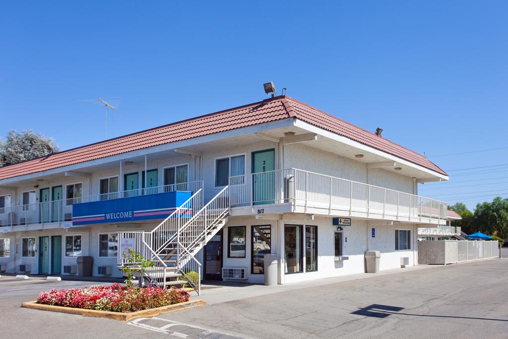 Motel 6-Stockton, Ca - Charter Way West Exterior photo