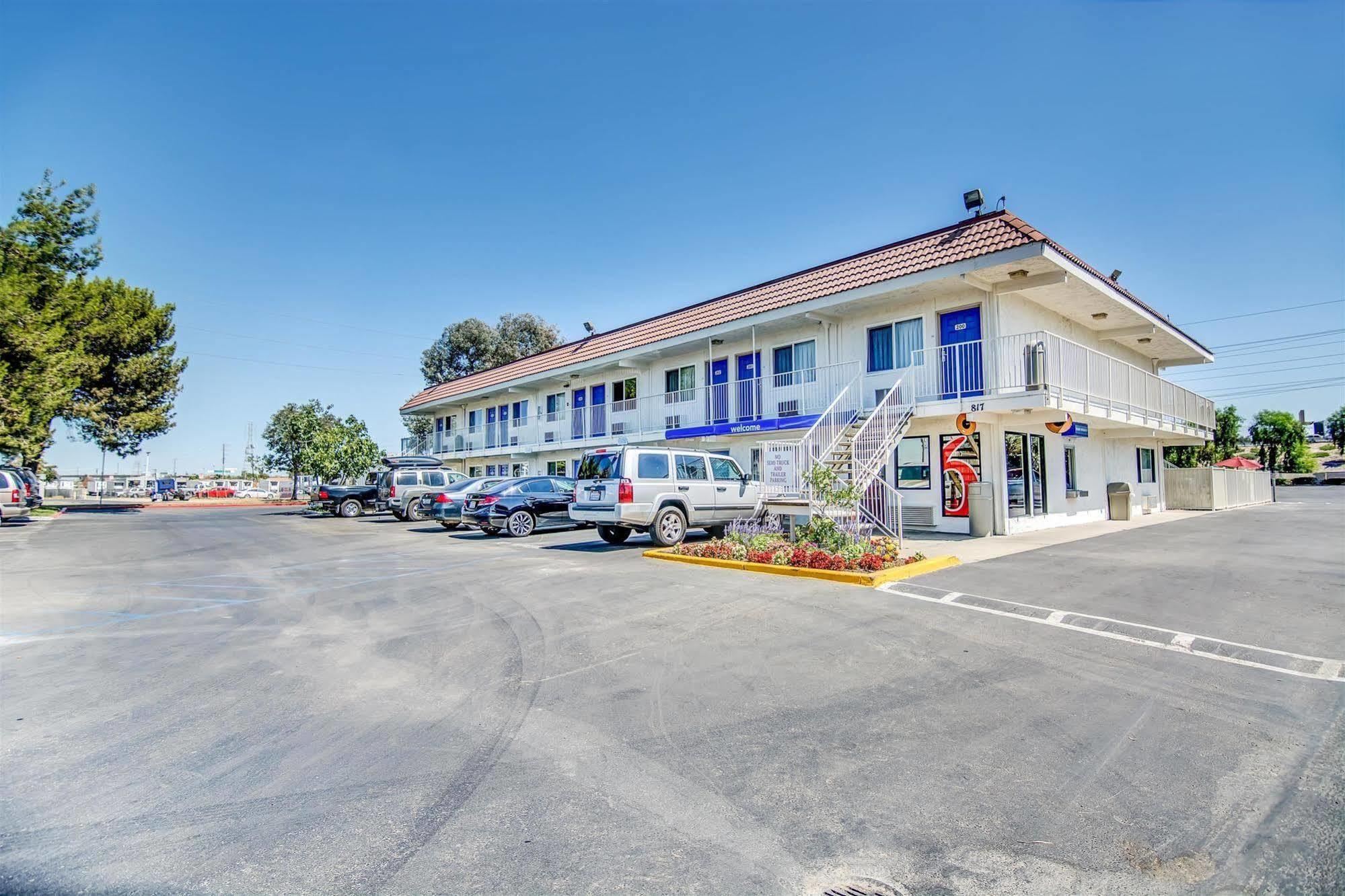 Motel 6-Stockton, Ca - Charter Way West Exterior photo