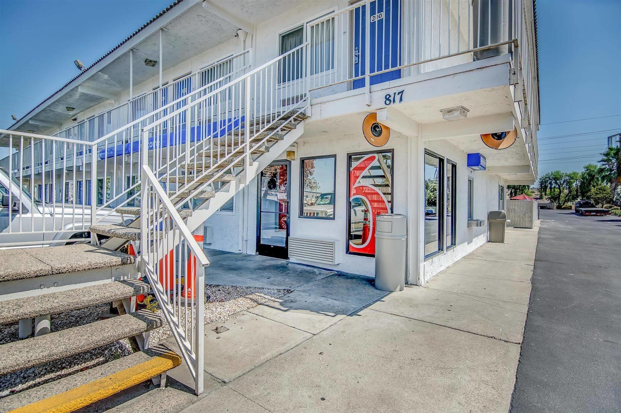 Motel 6-Stockton, Ca - Charter Way West Exterior photo