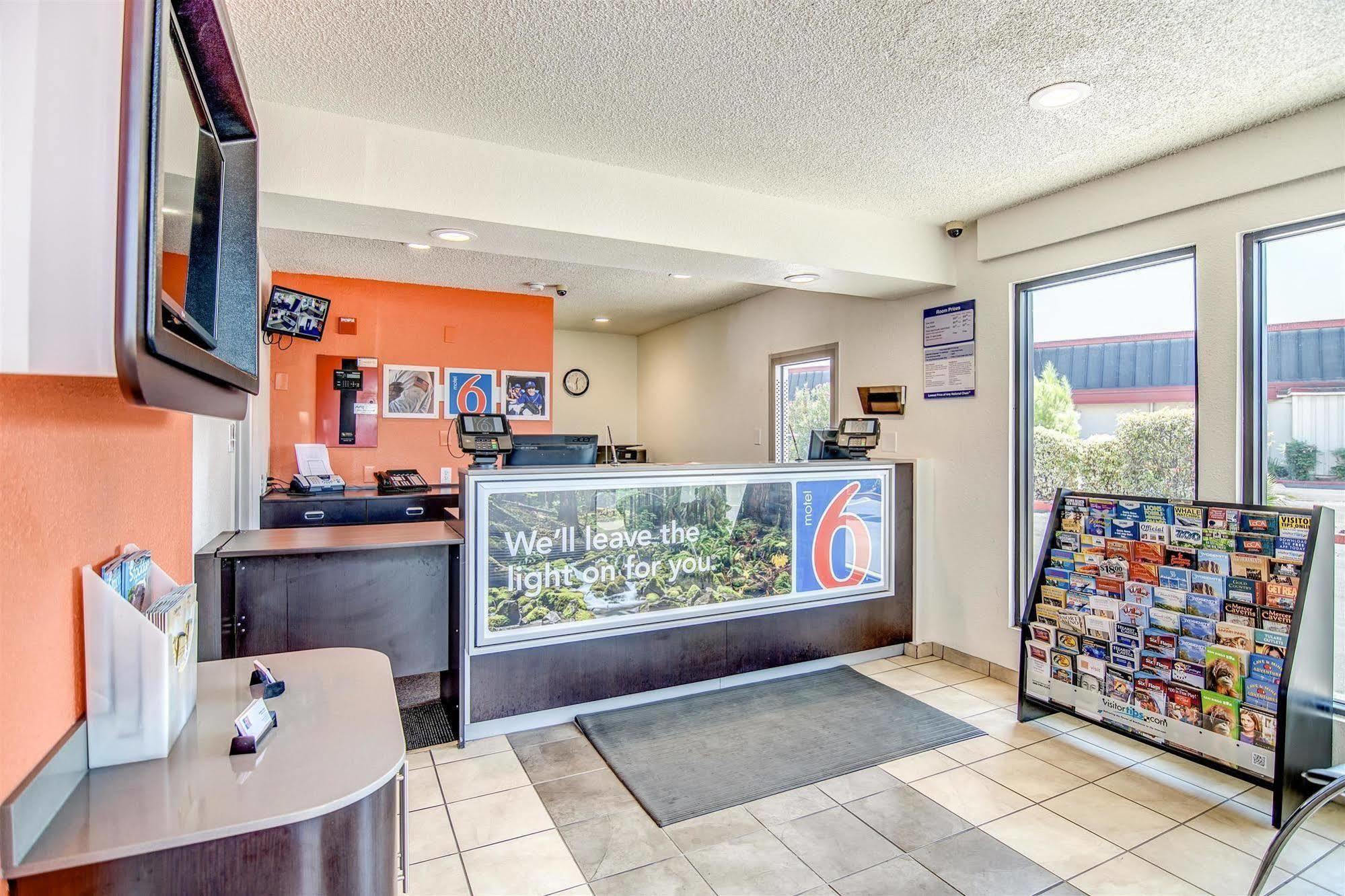 Motel 6-Stockton, Ca - Charter Way West Exterior photo